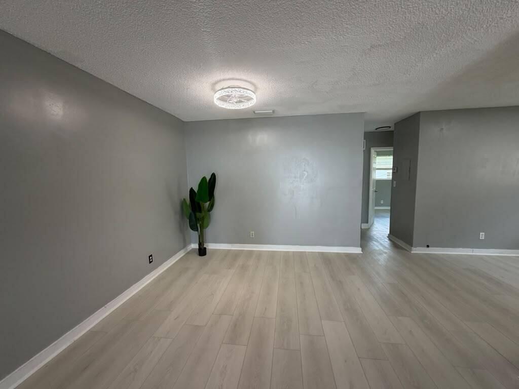 Photo of 403 NW 2nd Street, Hallandale Beach, FL 33009 (MLS # B26073673)