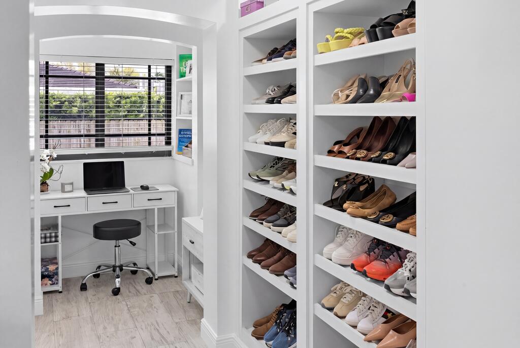 AMD PL OF TAMIAMI GROVES - Residential