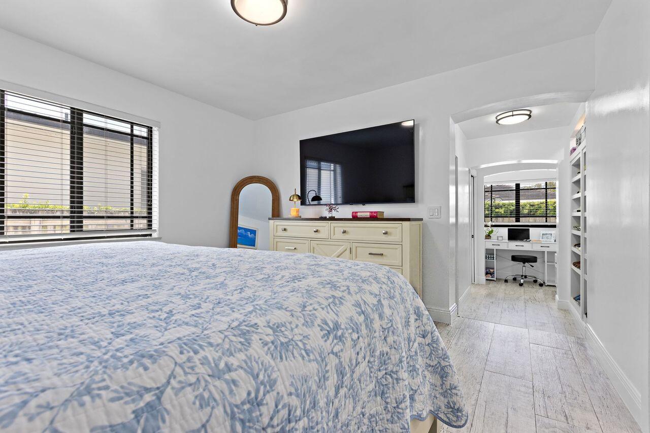 AMD PL OF TAMIAMI GROVES - Residential