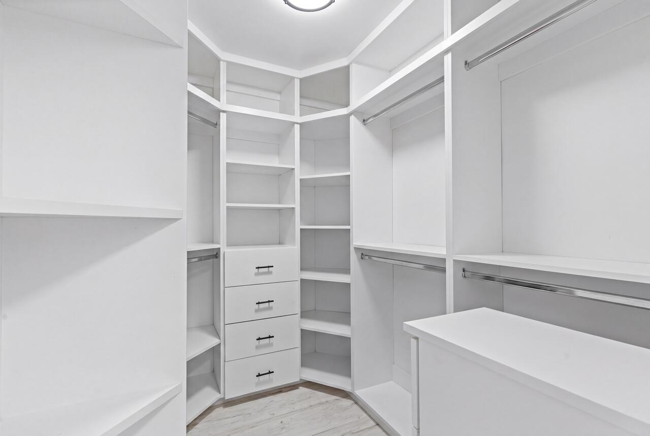 AMD PL OF TAMIAMI GROVES - Residential
