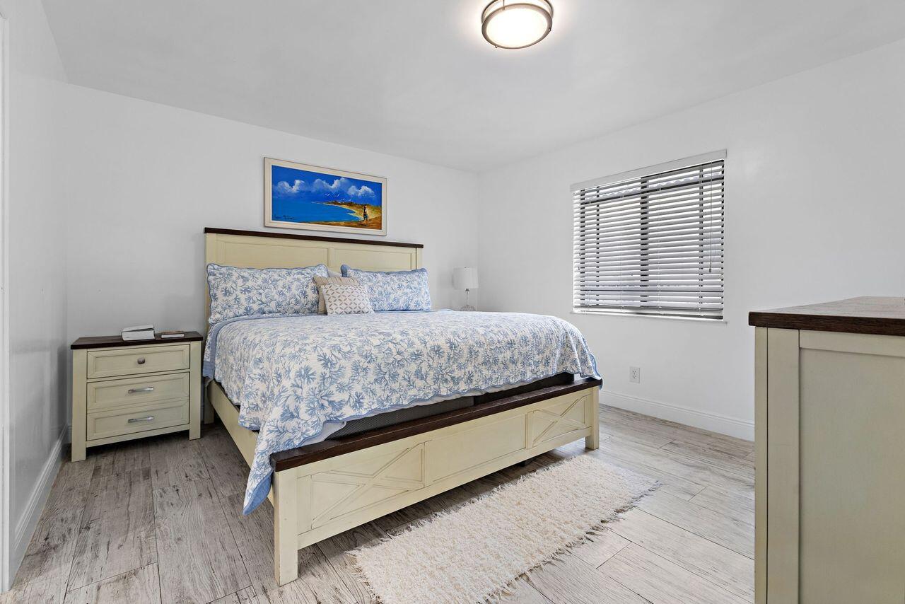AMD PL OF TAMIAMI GROVES - Residential