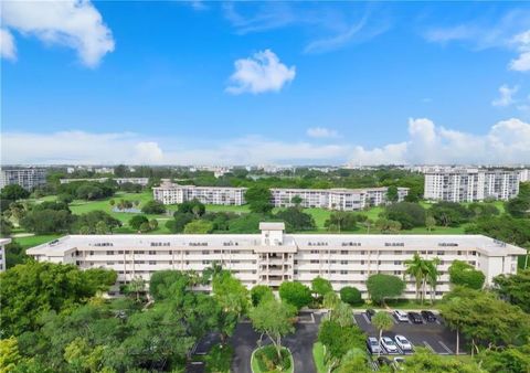 3900 Oaks Clubhouse Dr 507 Pompano Beach FL 33069