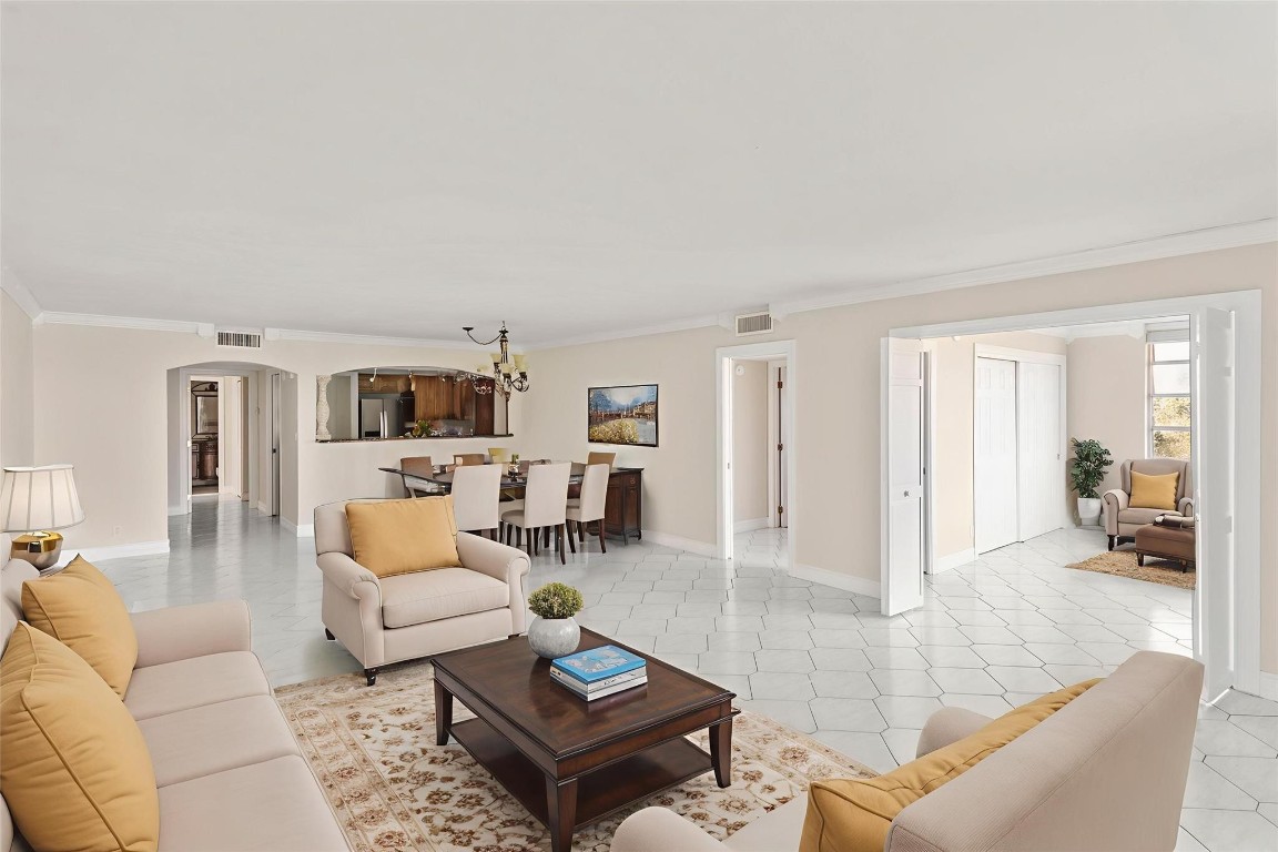 3900 Oaks Clubhouse Drive 507