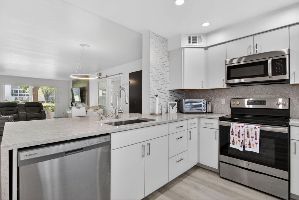 Photo of 3201 Portofino Point #F1, Coconut Creek, FL 33066 (MLS # B26020142)