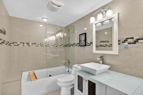 Tiny photo for 3201 Portofino Point #F1, Coconut Creek, FL 33066 (MLS # B26020142)