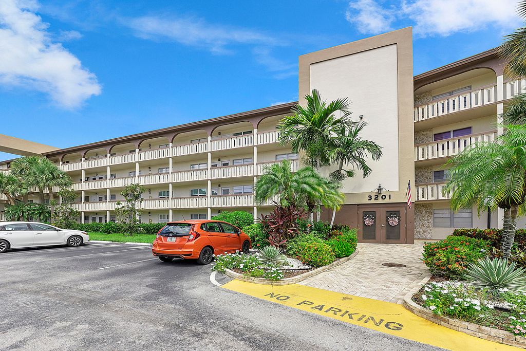 Photo of 3201 Portofino Point #F1, Coconut Creek, FL 33066 (MLS # B26020142)