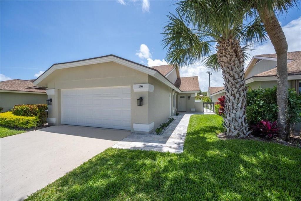 Photo of 176 Seashore Drive, Jupiter, FL 33477 (MLS # R10797573)