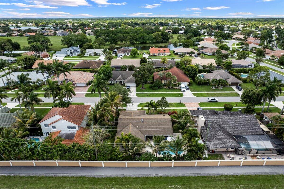 GREENVIEW SHORES 2 OF WELLINGTON - Residential