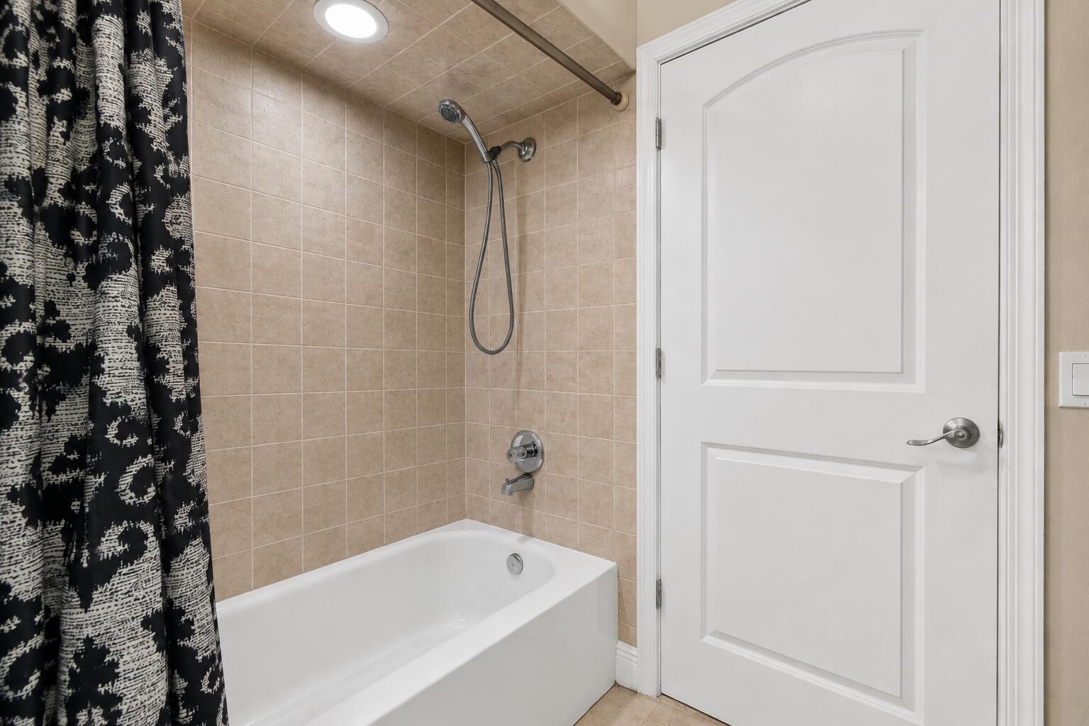 GREENVIEW SHORES 2 OF WELLINGTON - Residential