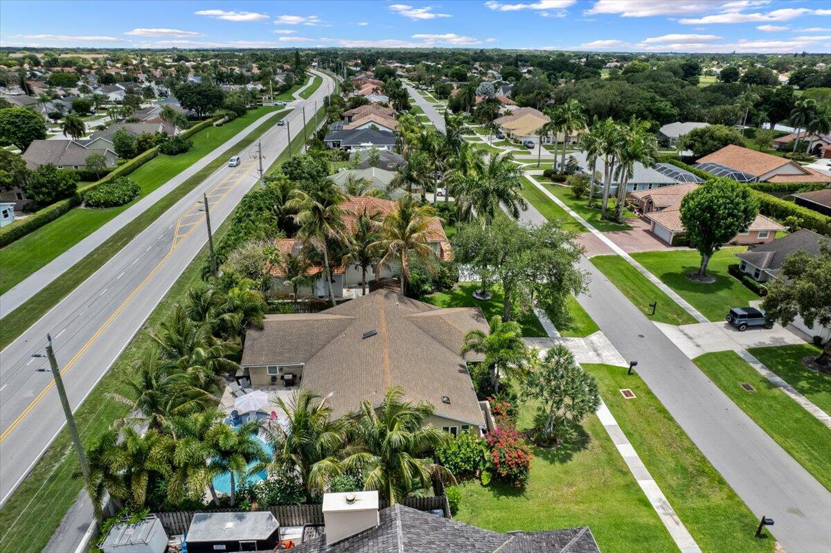 GREENVIEW SHORES 2 OF WELLINGTON - Residential
