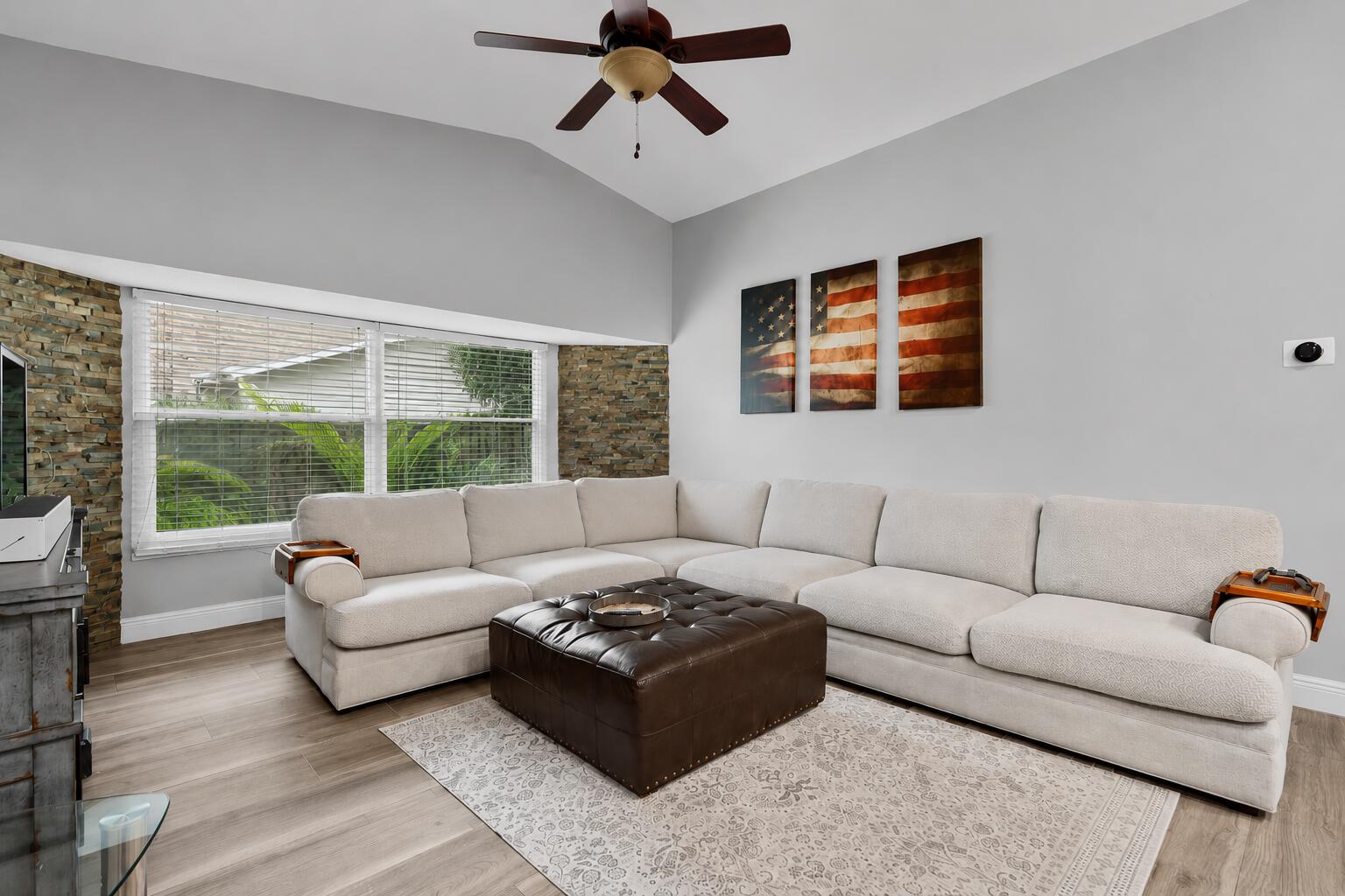 GREENVIEW SHORES 2 OF WELLINGTON - Residential
