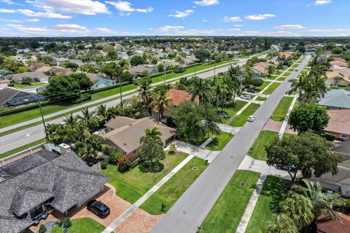 GREENVIEW SHORES 2 OF WELLINGTON - Residential