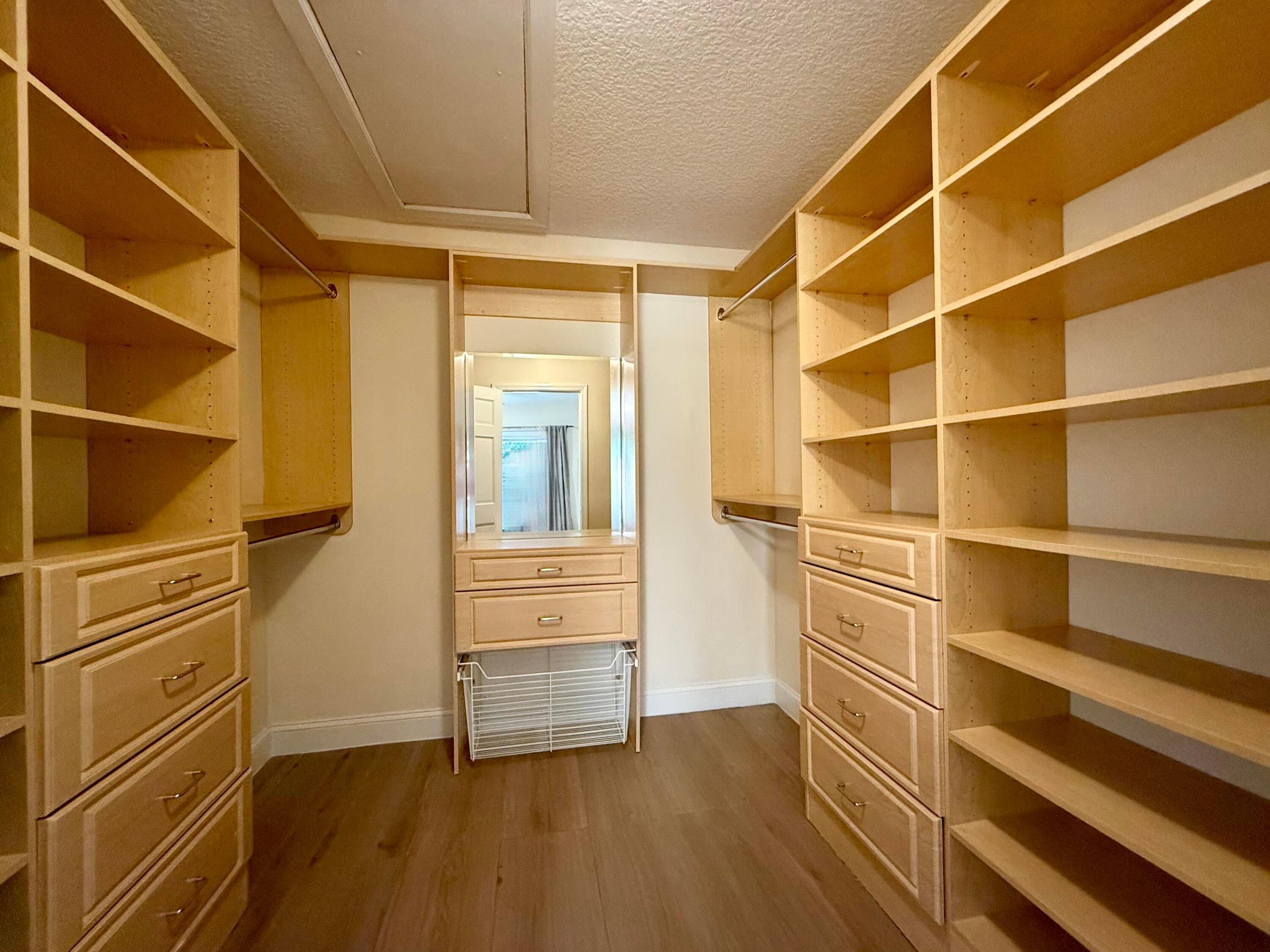 TREE TOPS OF WELLINGTON - Residential Lease