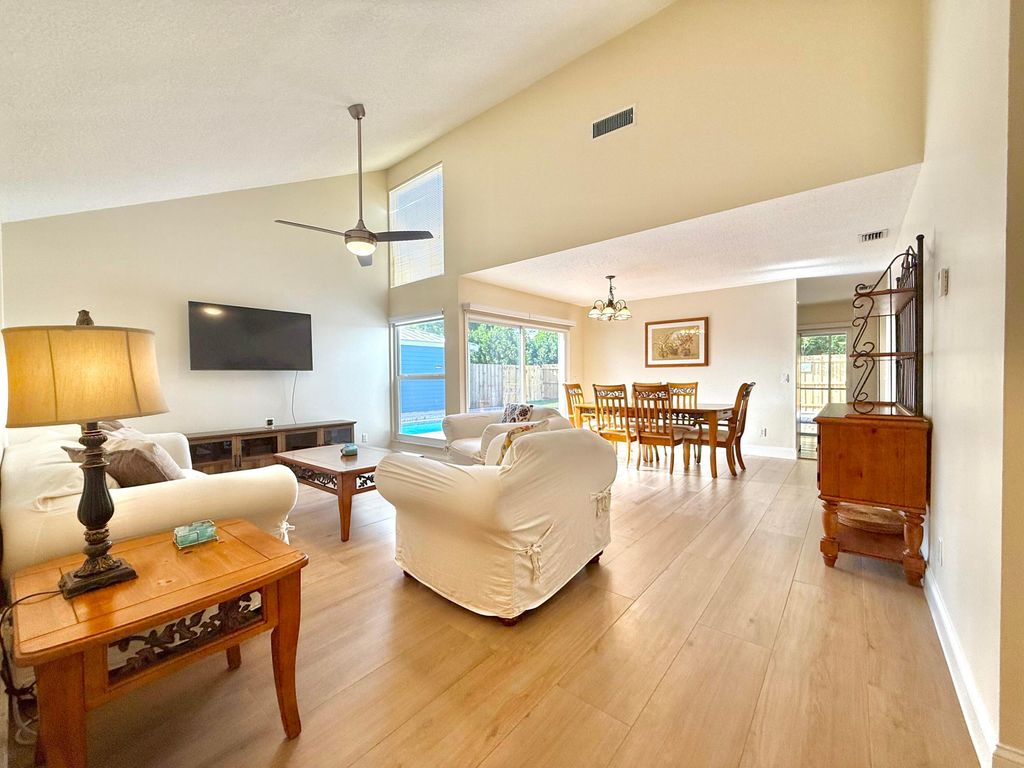 Photo of 420 Park Forest Way, Wellington, FL 33414 (MLS # R11165646)