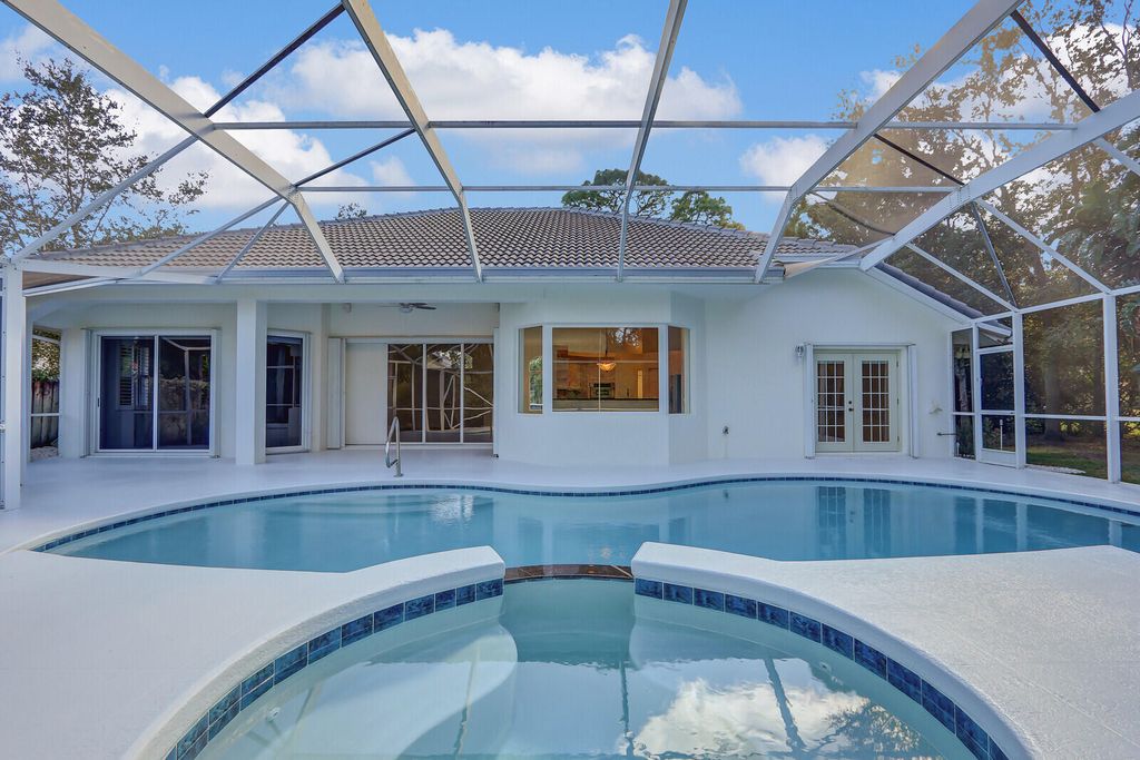 Photo of 6040 Winding Lake Drive, Jupiter, FL 33458 (MLS # R11041179)
