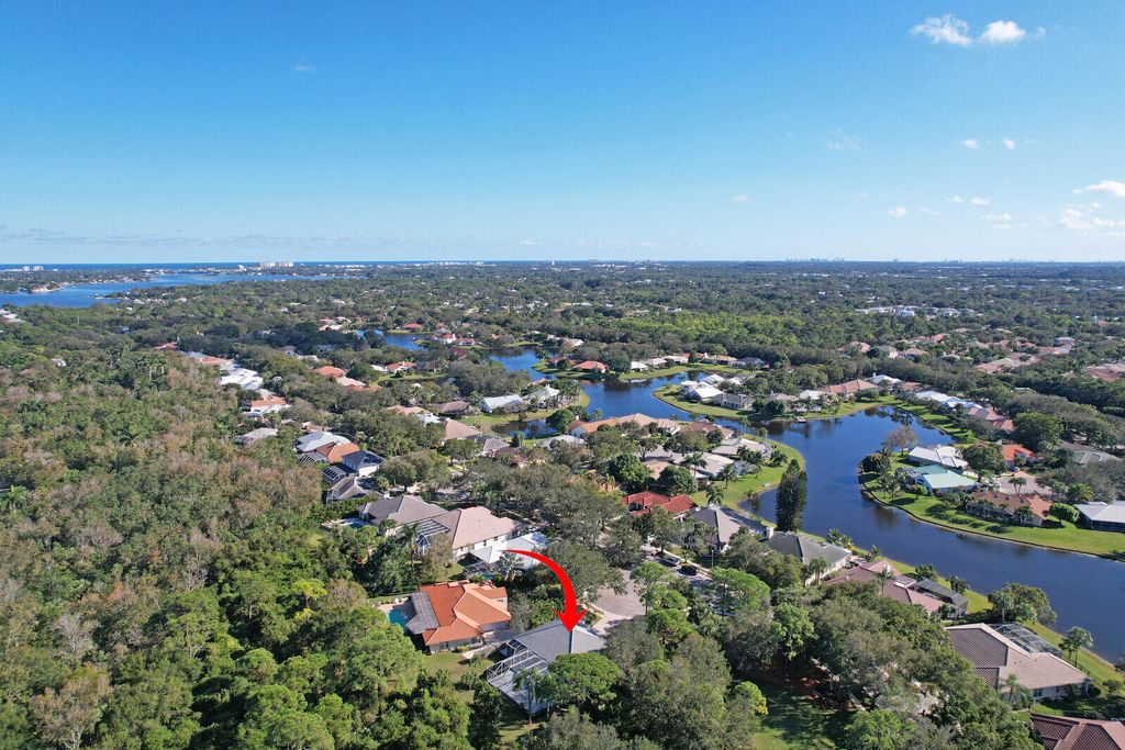 Photo of 6040 Winding Lake Drive, Jupiter, FL 33458 (MLS # R11041179)