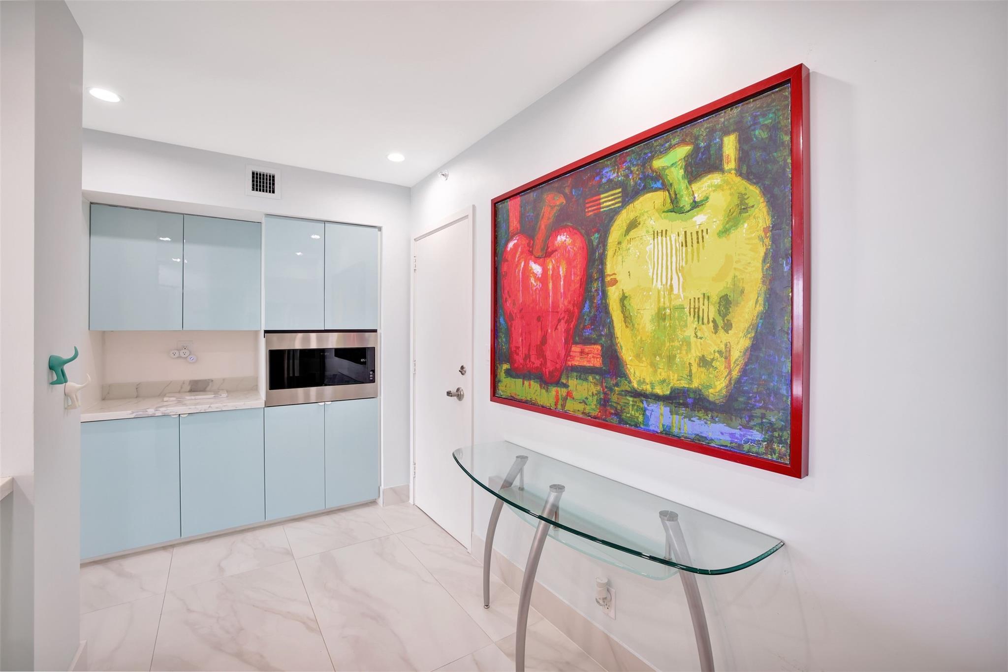 Coral Ridge Towers North - Residential