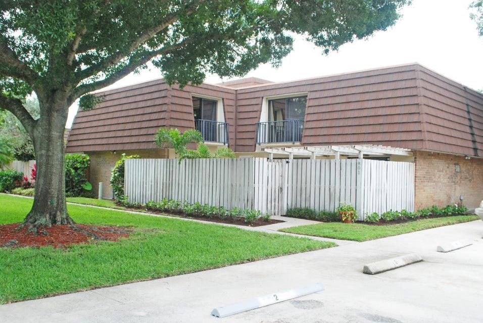 In the heart of Palm Beach Gardens and smack in the middle of quick access to both I95 and the Turnpike this townhouse is sure to please! Just minutes to the Gardens Mall, walk to fine dining and shoppes and gourmet grocer! Beautiful upgraded kitchen with pretty tile and counter tops, one bedroom downstairs and master and second bedroom upstairs. Hot water heater less than 1 y/o. Freshly painted interior, floors steam cleaned and move in ready! Seller is offering home warranty on appliances.