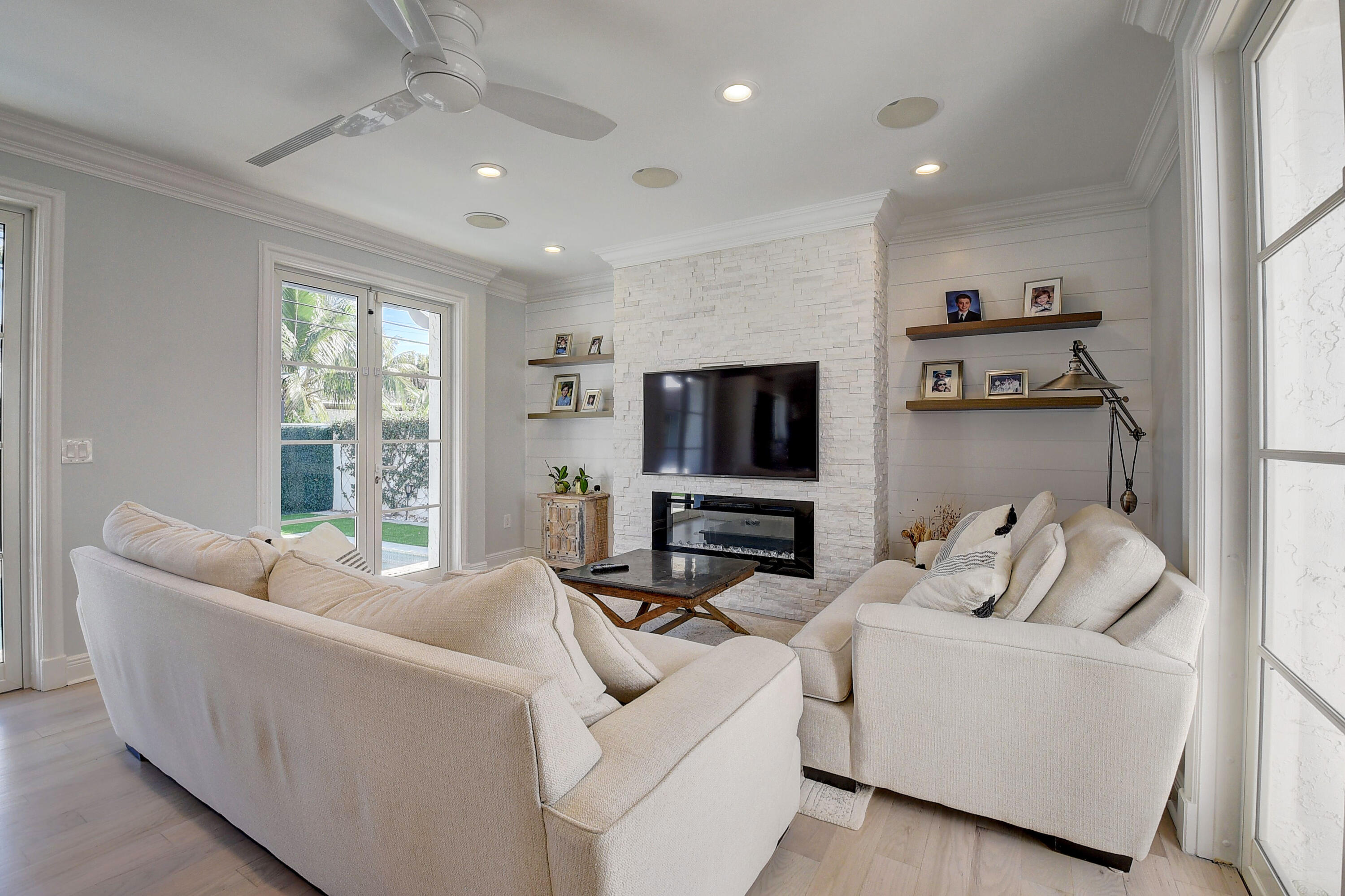 WHISEM UNIT B - Residential