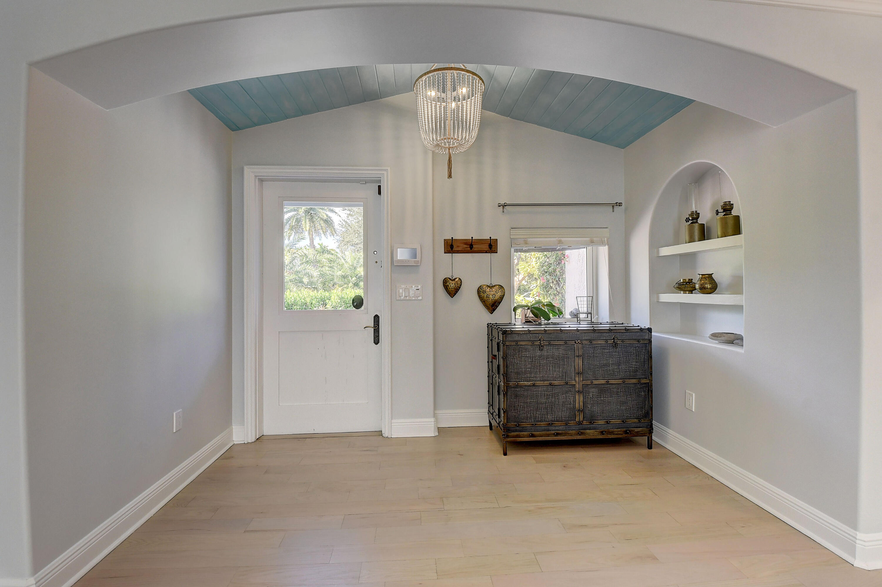 WHISEM UNIT B - Residential