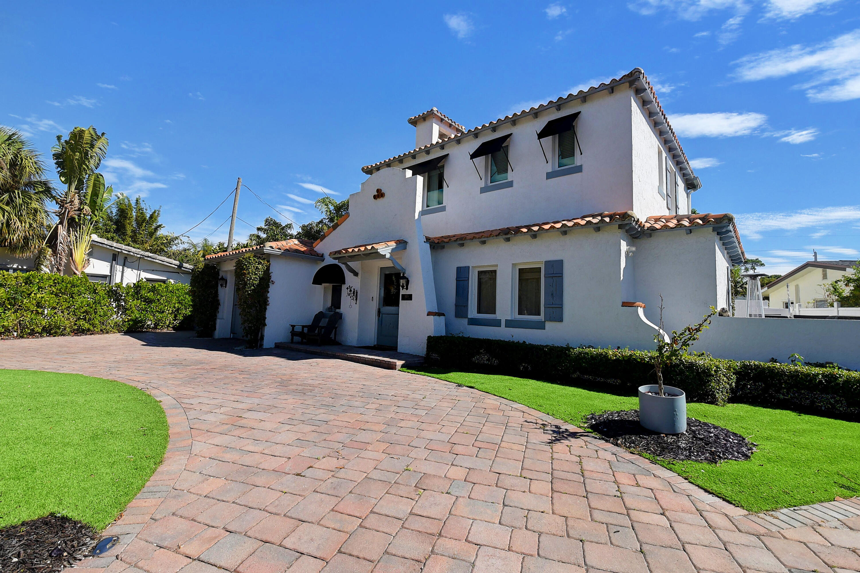 WHISEM UNIT B - Residential