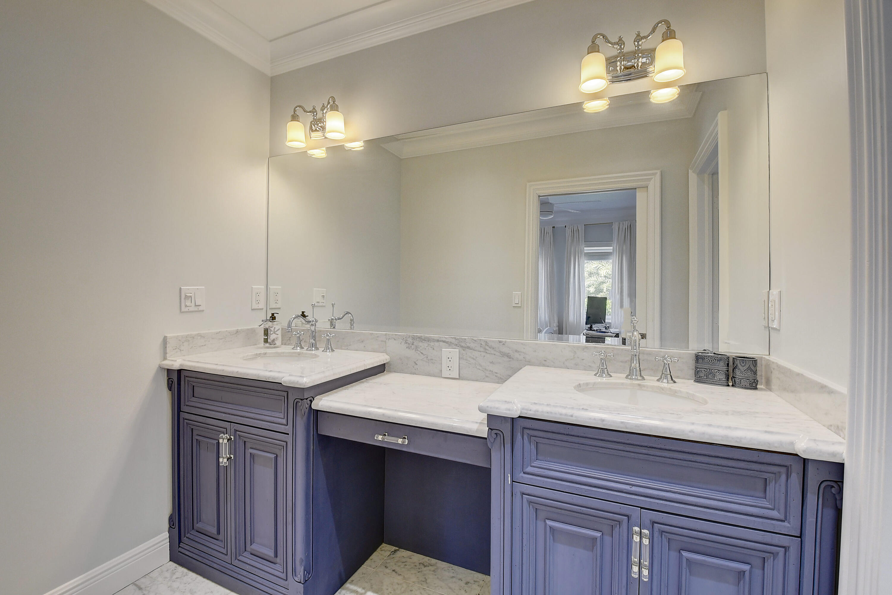 WHISEM UNIT B - Residential