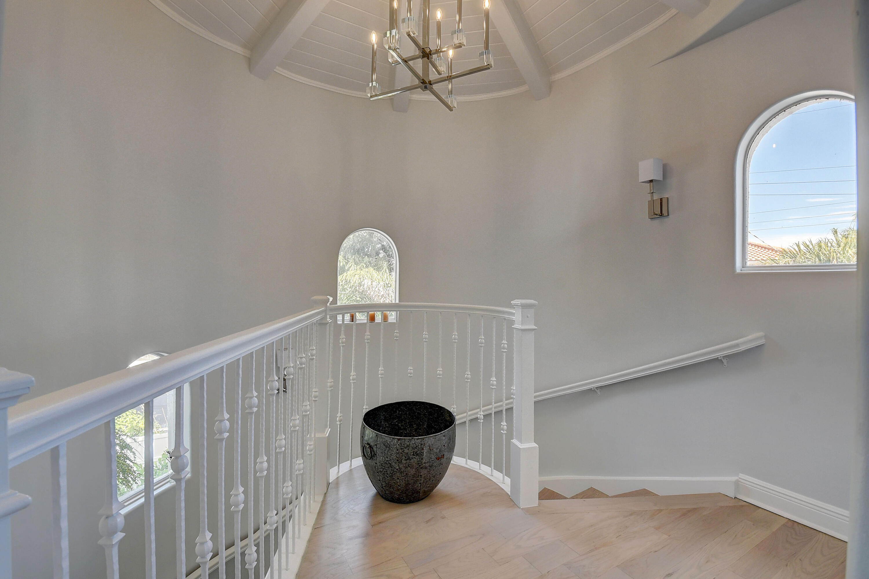 WHISEM UNIT B - Residential