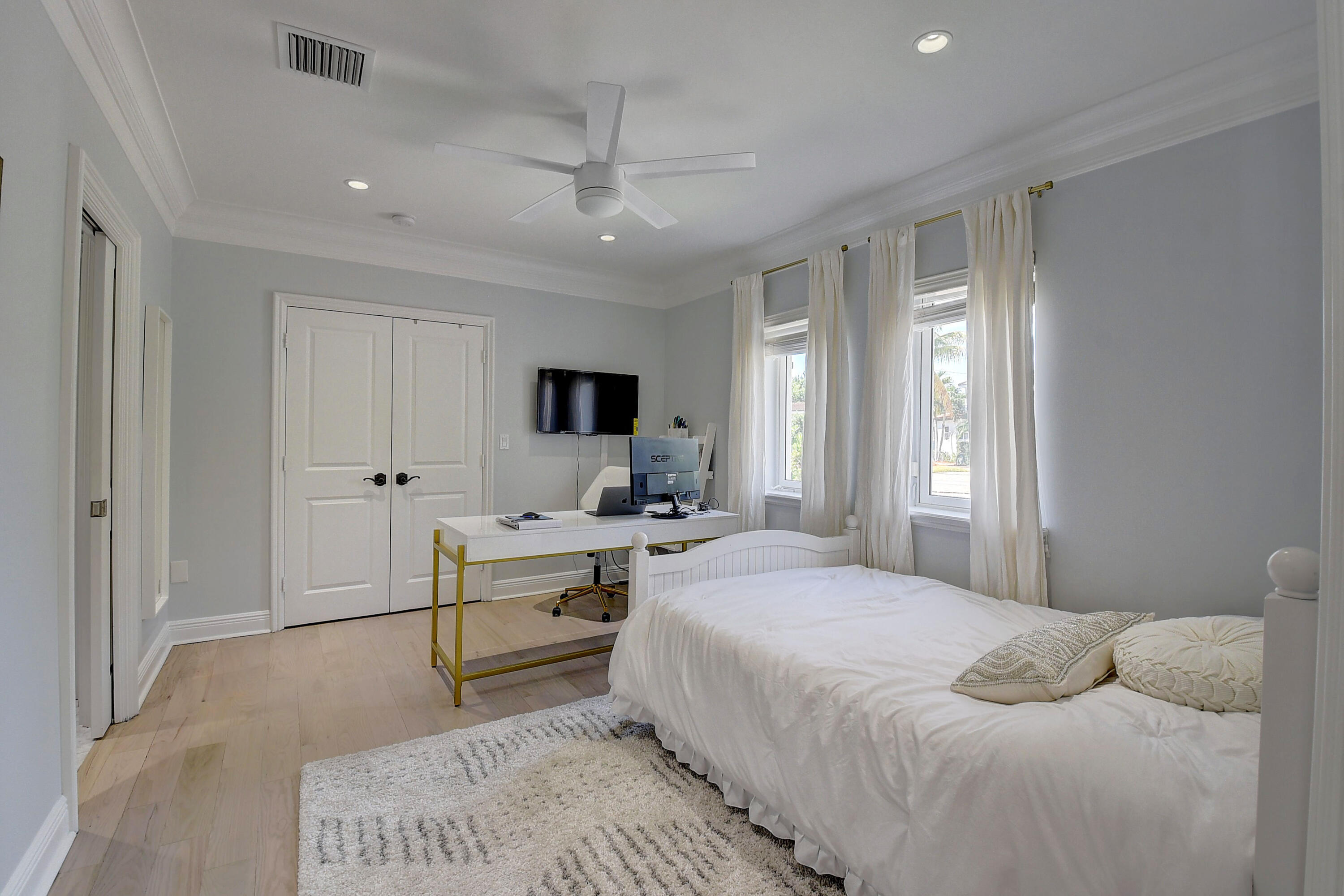 WHISEM UNIT B - Residential