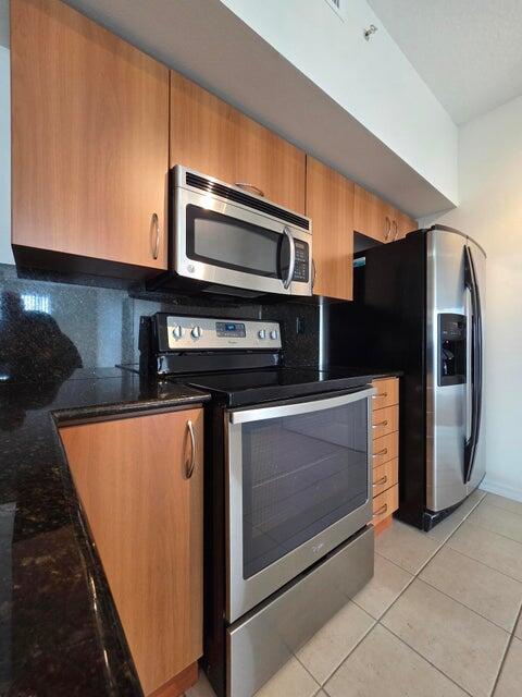 PINEAPPLE GROVE VILLAGE CONDO - Residential Lease