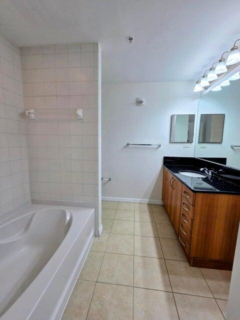 PINEAPPLE GROVE VILLAGE CONDO - Residential Lease