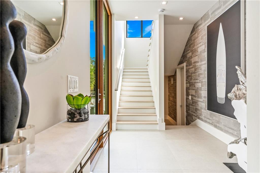 SUNSET BEACH - Residential