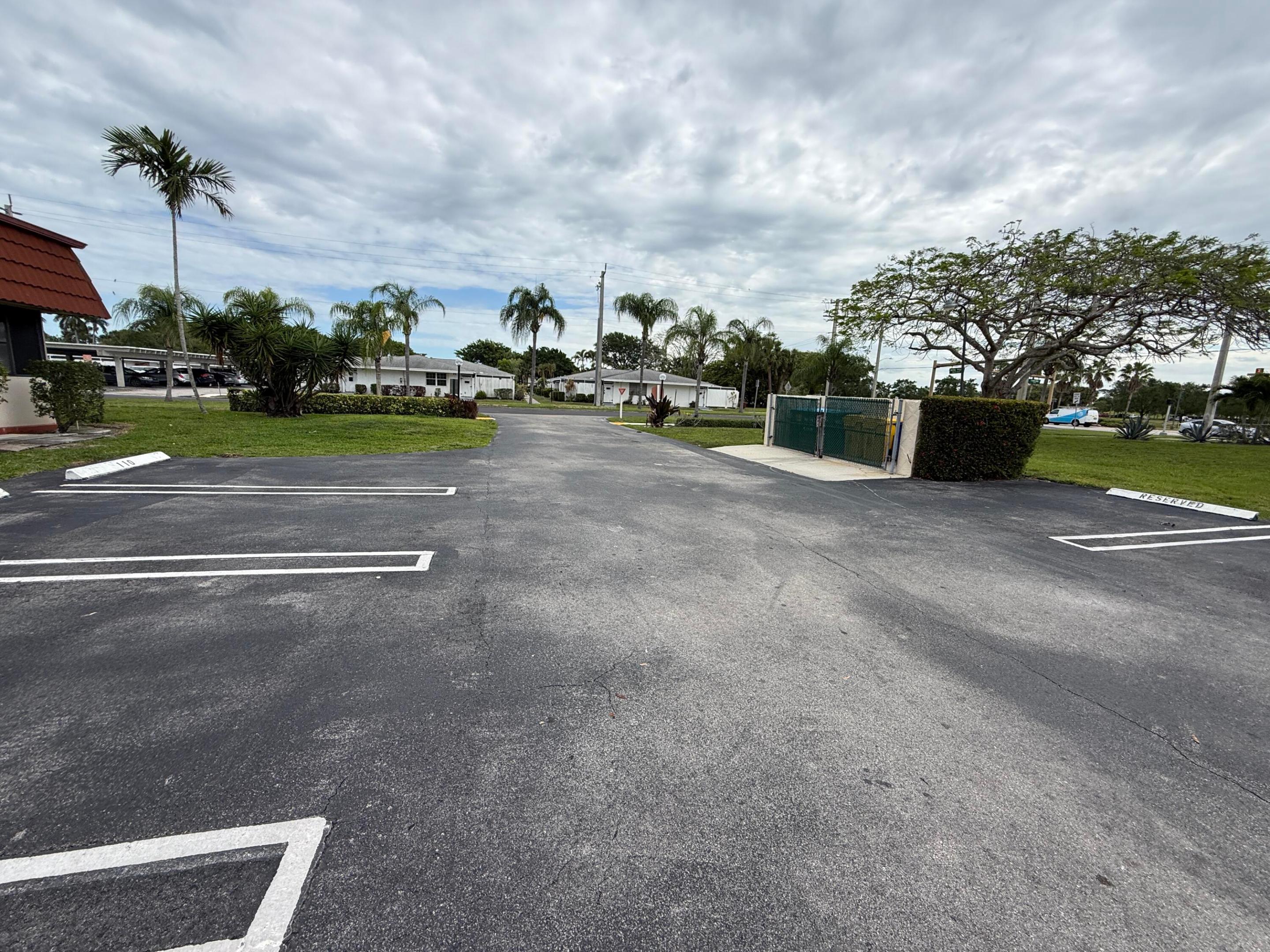 GREENWAY VILLAGE SOUTH CONDO 4 - Residential