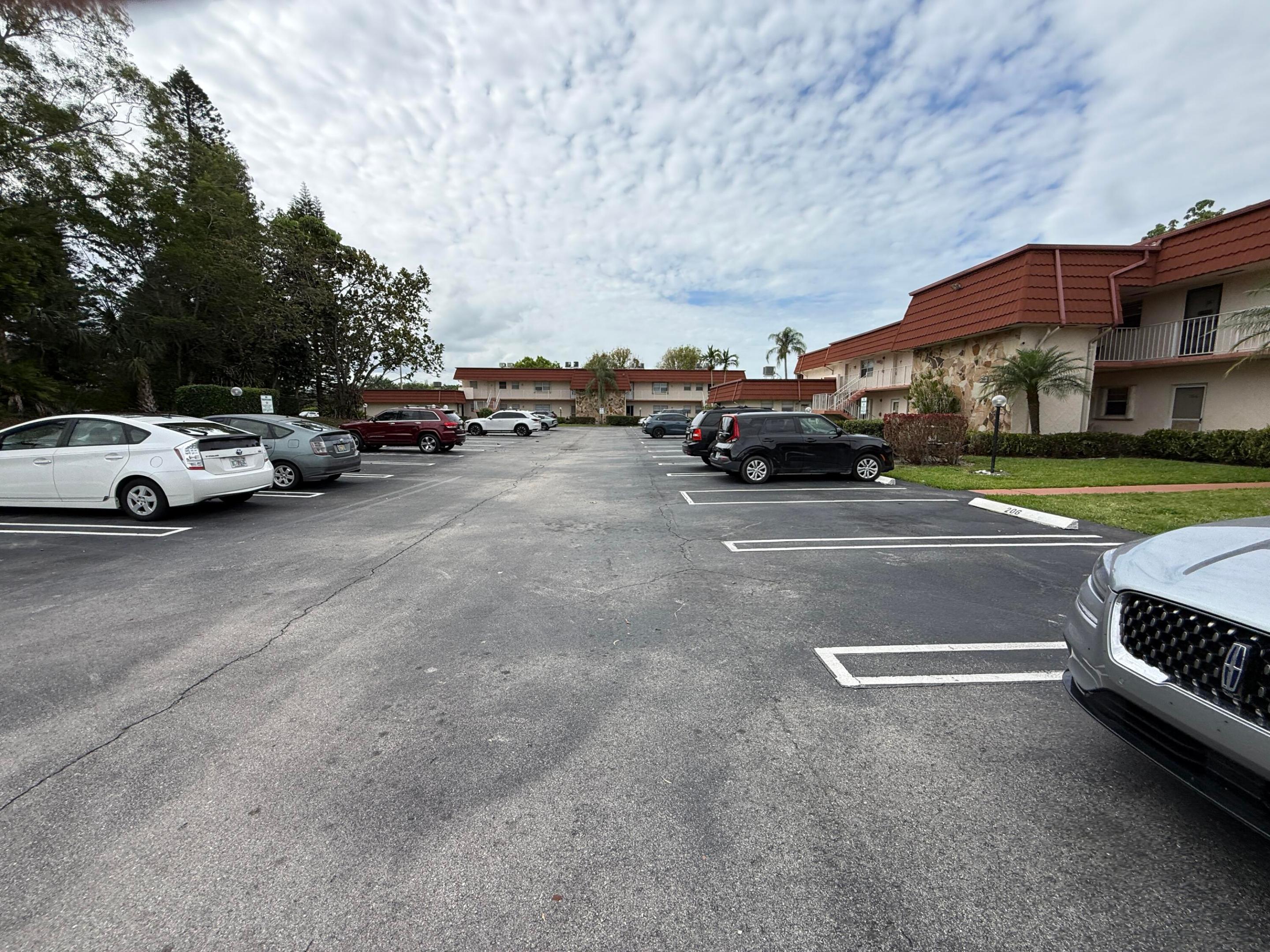 GREENWAY VILLAGE SOUTH CONDO 4 - Residential