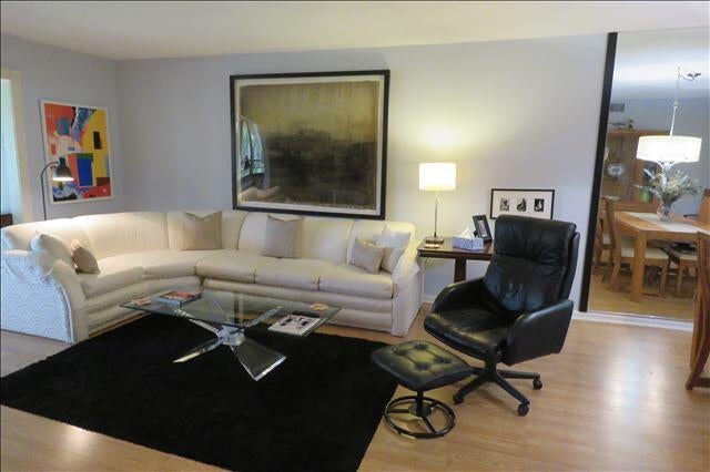 Photo of 10187 Mangrove Drive, Boynton Beach, FL 33437 (MLS # B26051017)