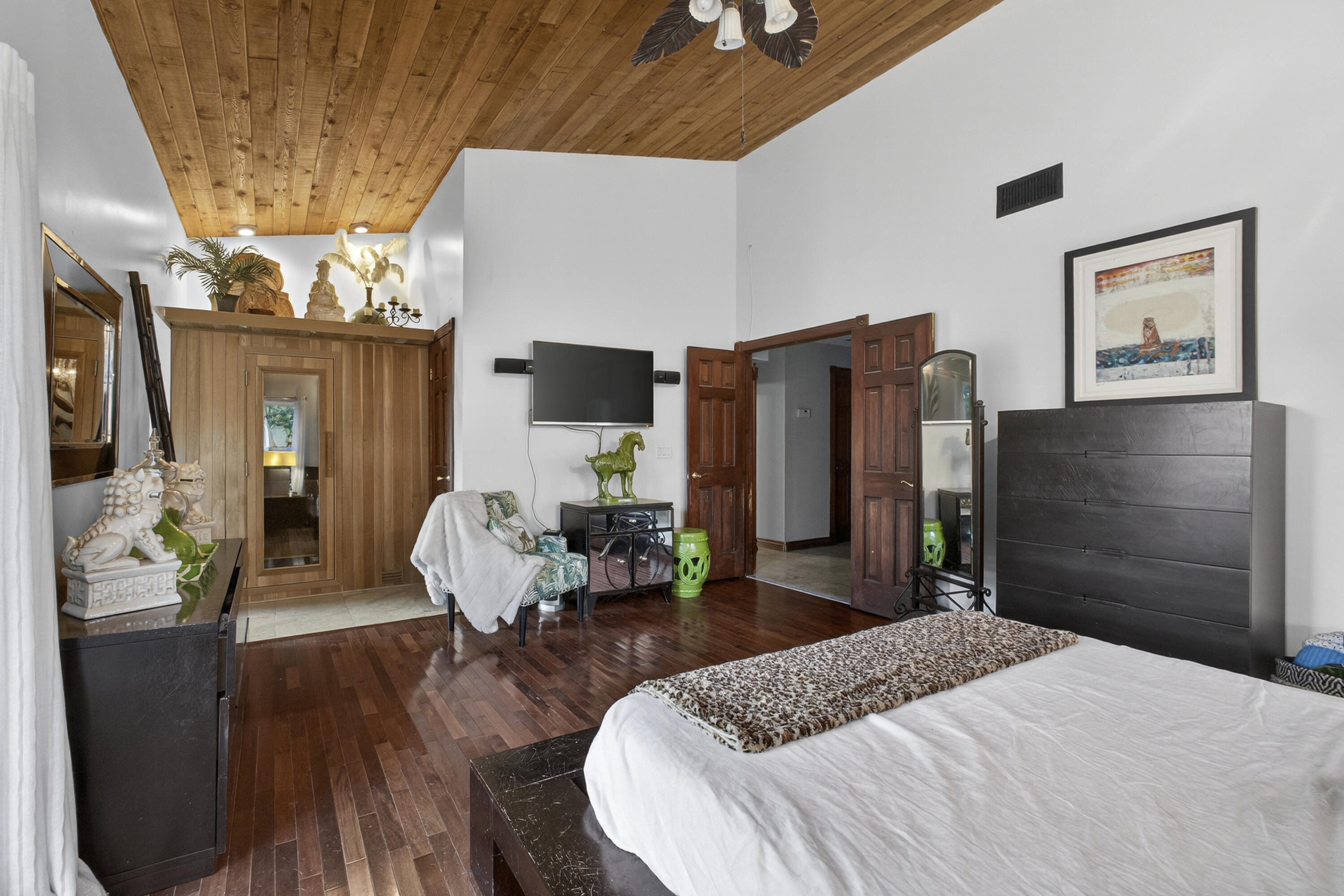 SUGAR POND MANOR - Residential