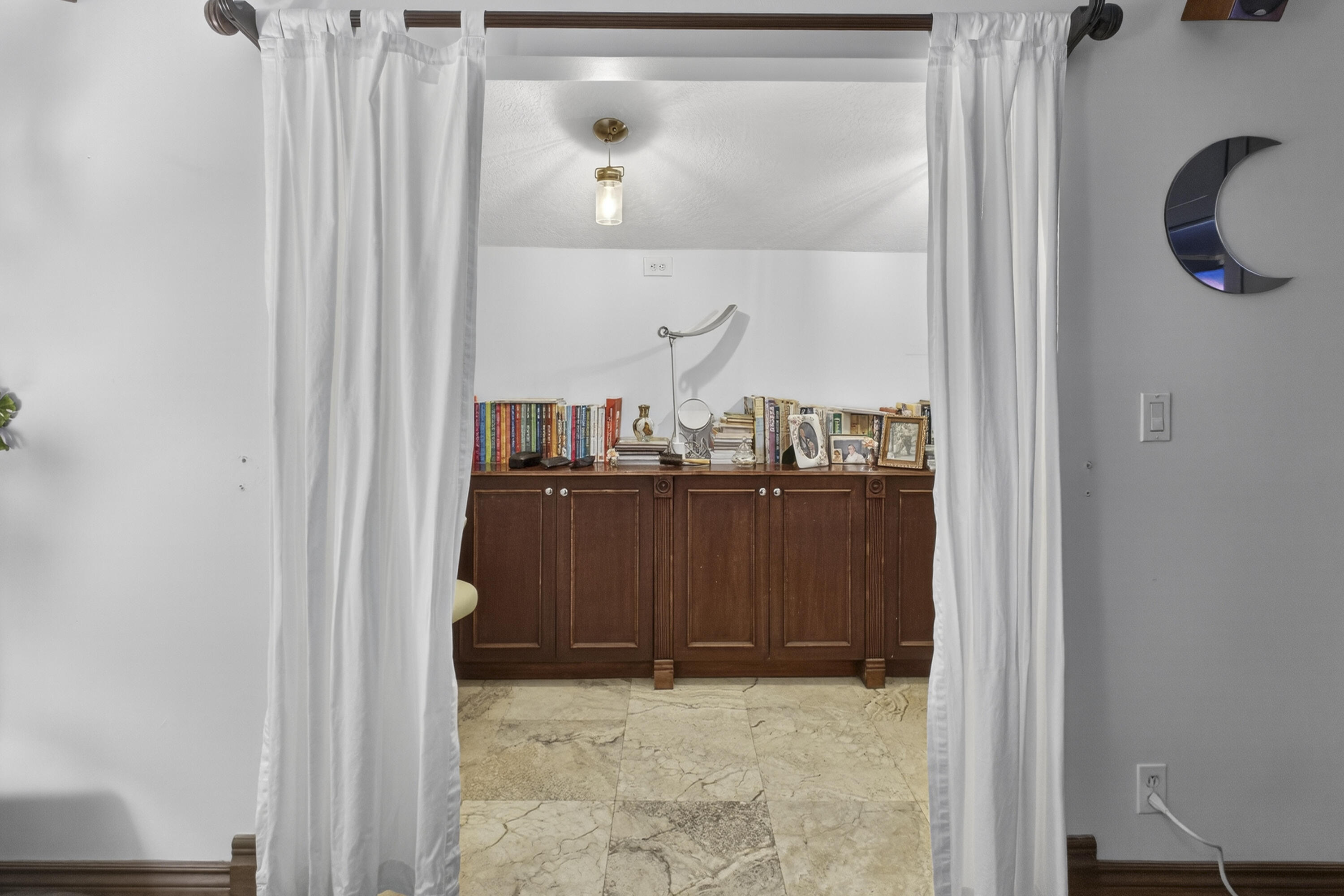 SUGAR POND MANOR - Residential