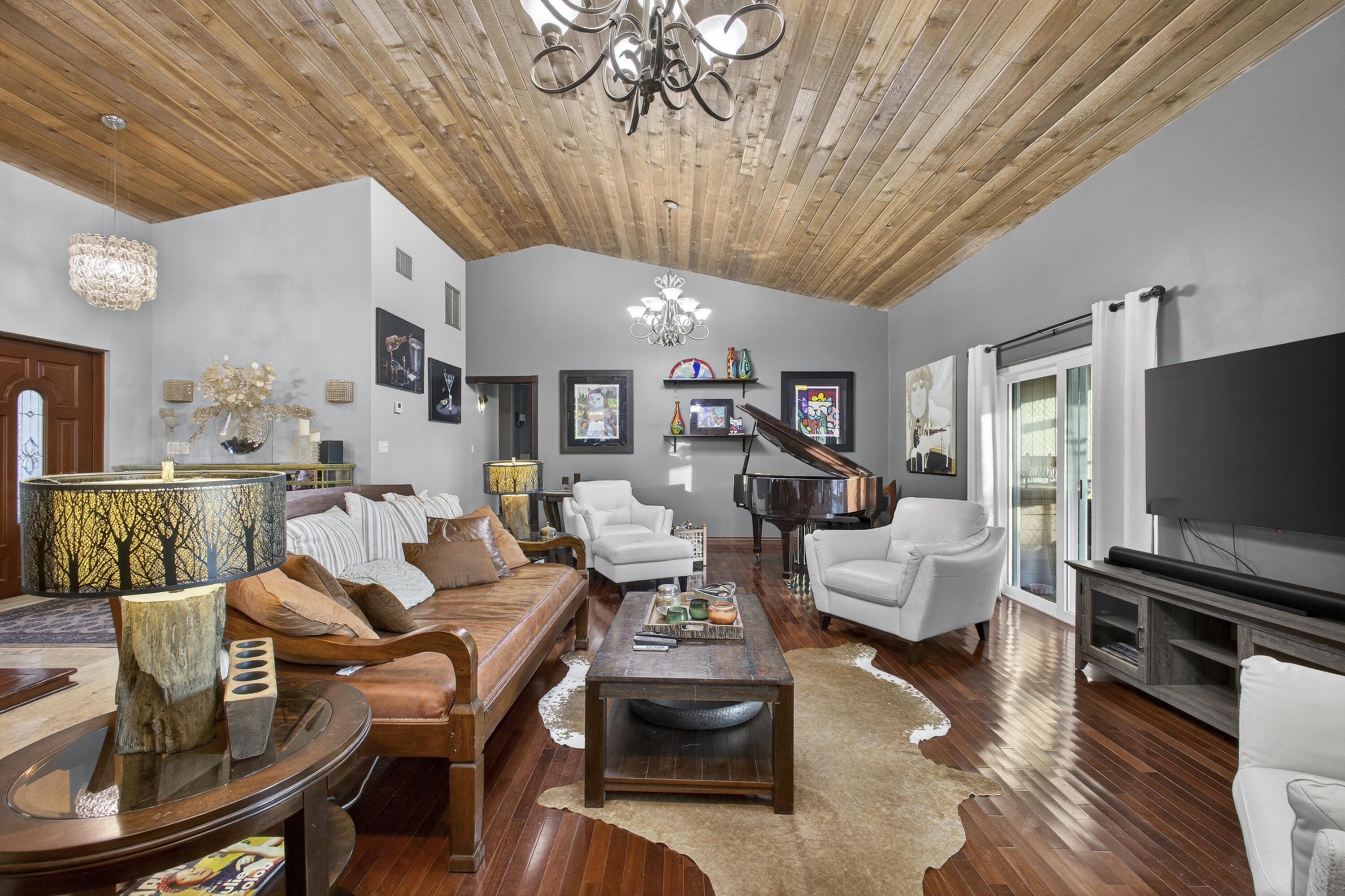 SUGAR POND MANOR - Residential