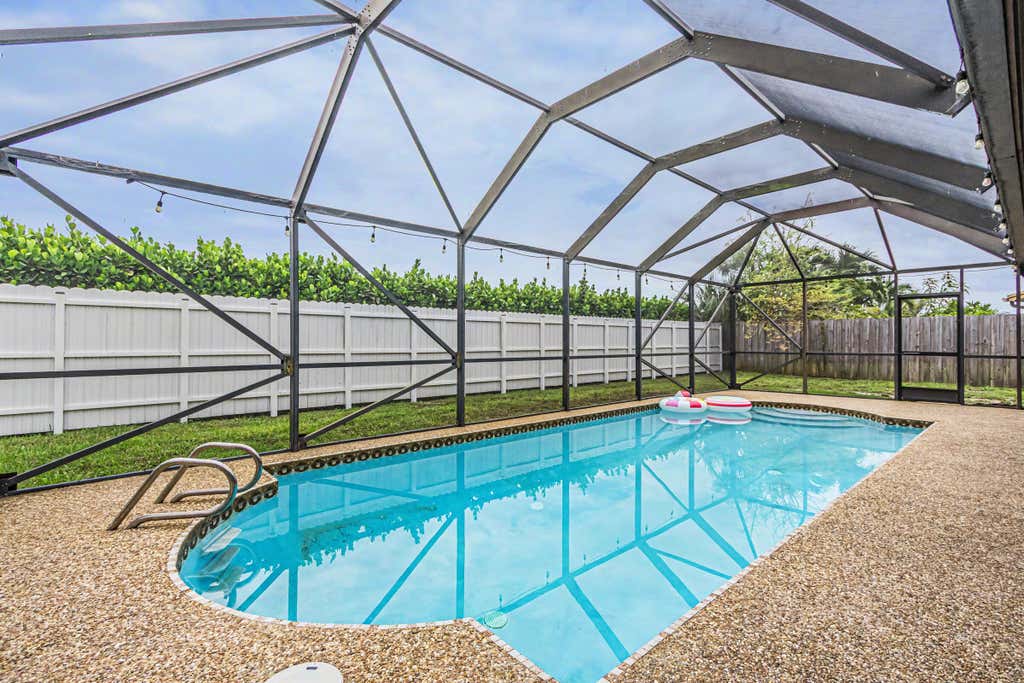 Photo of 630 NW 79th Avenue, Margate, FL 33063 (MLS # B26039482)
