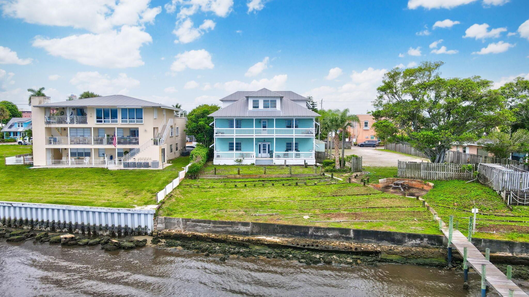 15 SE Seminole Street