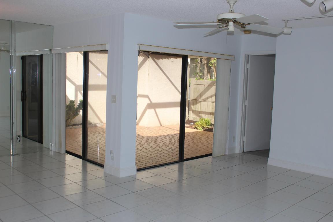 APPLEWOOD VILLAGE III-A CONDO - Residential