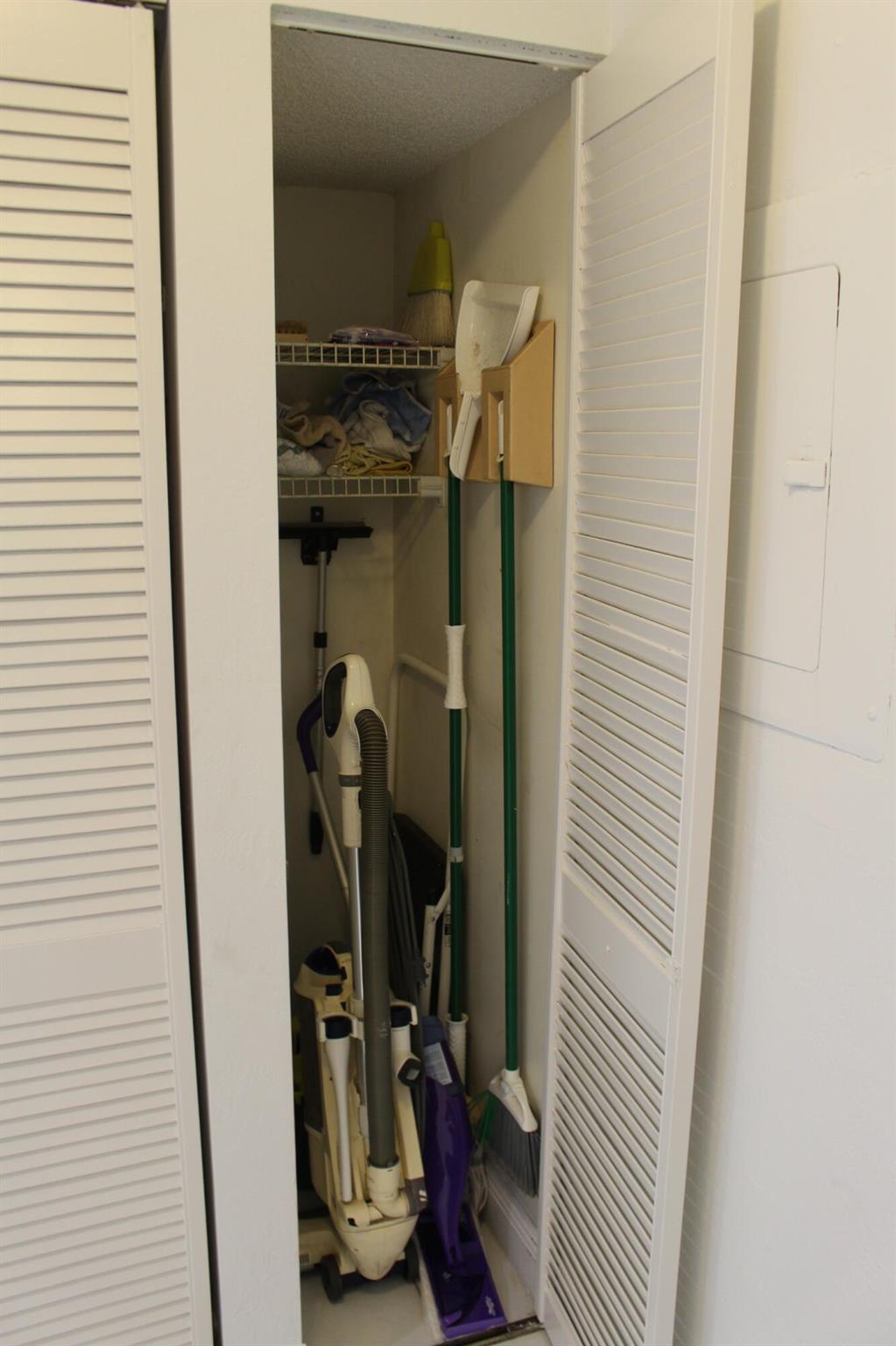 APPLEWOOD VILLAGE III-A C - Residential