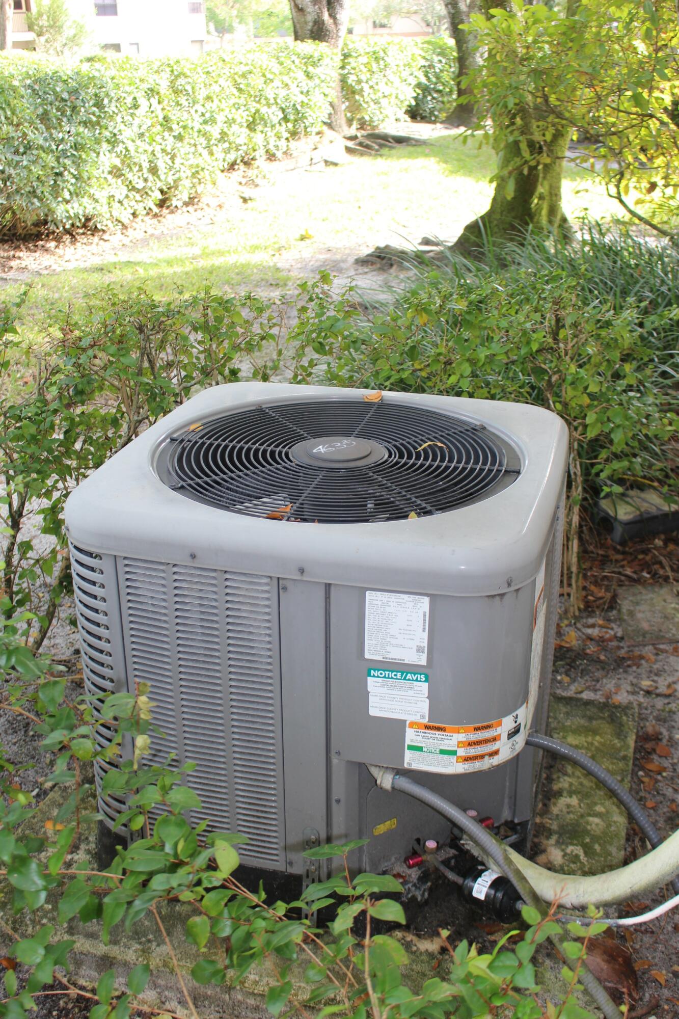 APPLEWOOD VILLAGE III-A CONDO - Residential