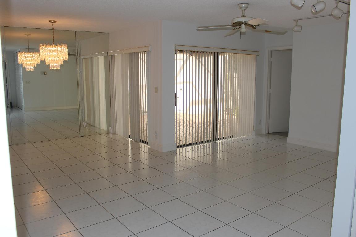 APPLEWOOD VILLAGE III-A CONDO - Residential