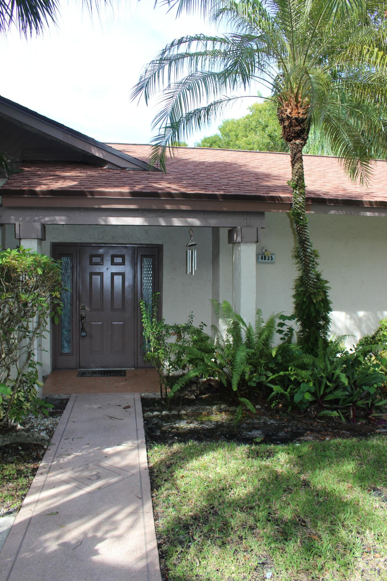 APPLEWOOD VILLAGE III-A CONDO - Residential