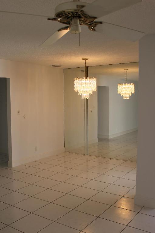 APPLEWOOD VILLAGE III-A CONDO - Residential