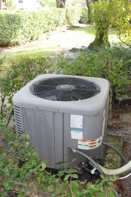 APPLEWOOD VILLAGE III-A CONDO - Residential