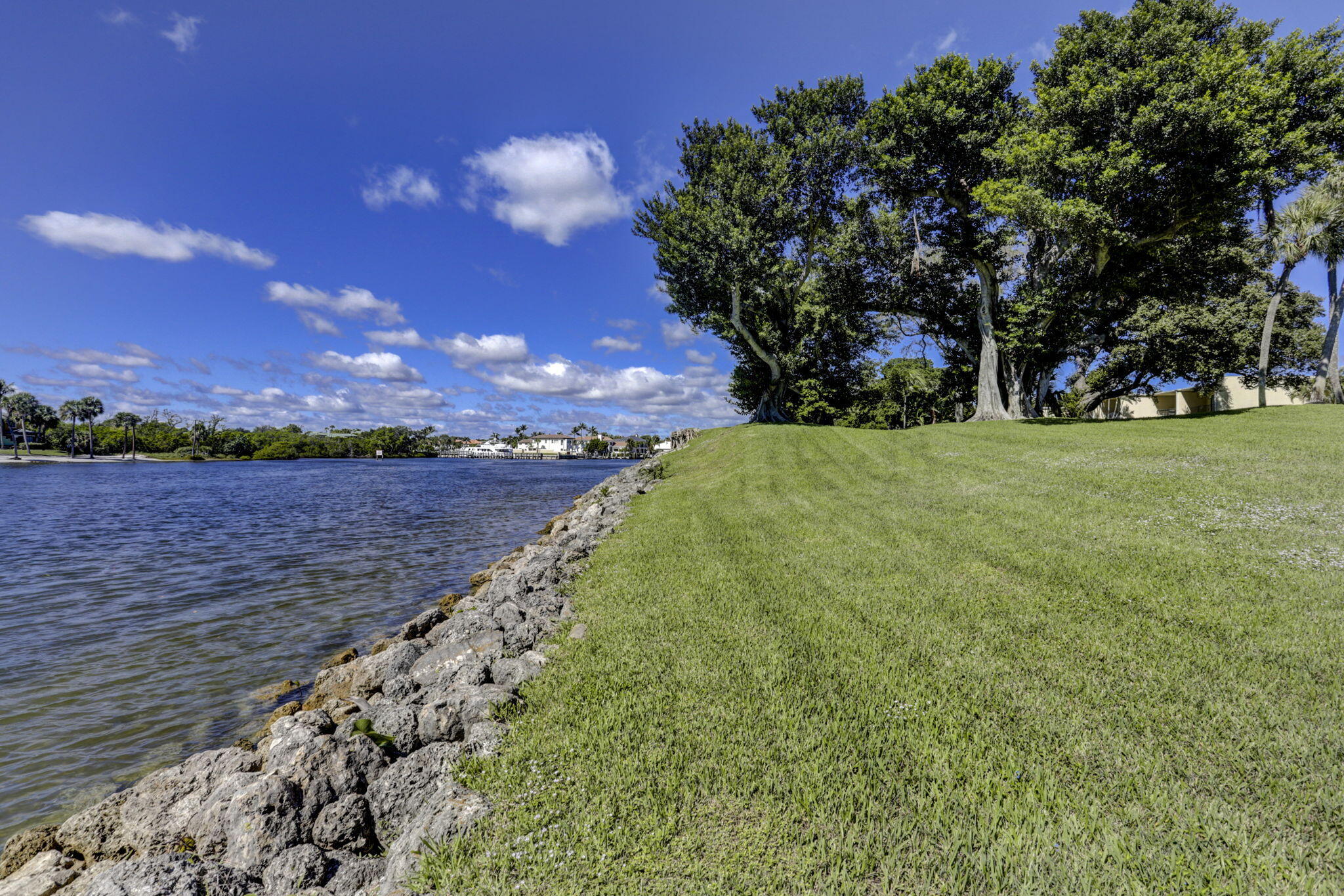 EVERGLADES OF NORTH PALM BEACH - Residential