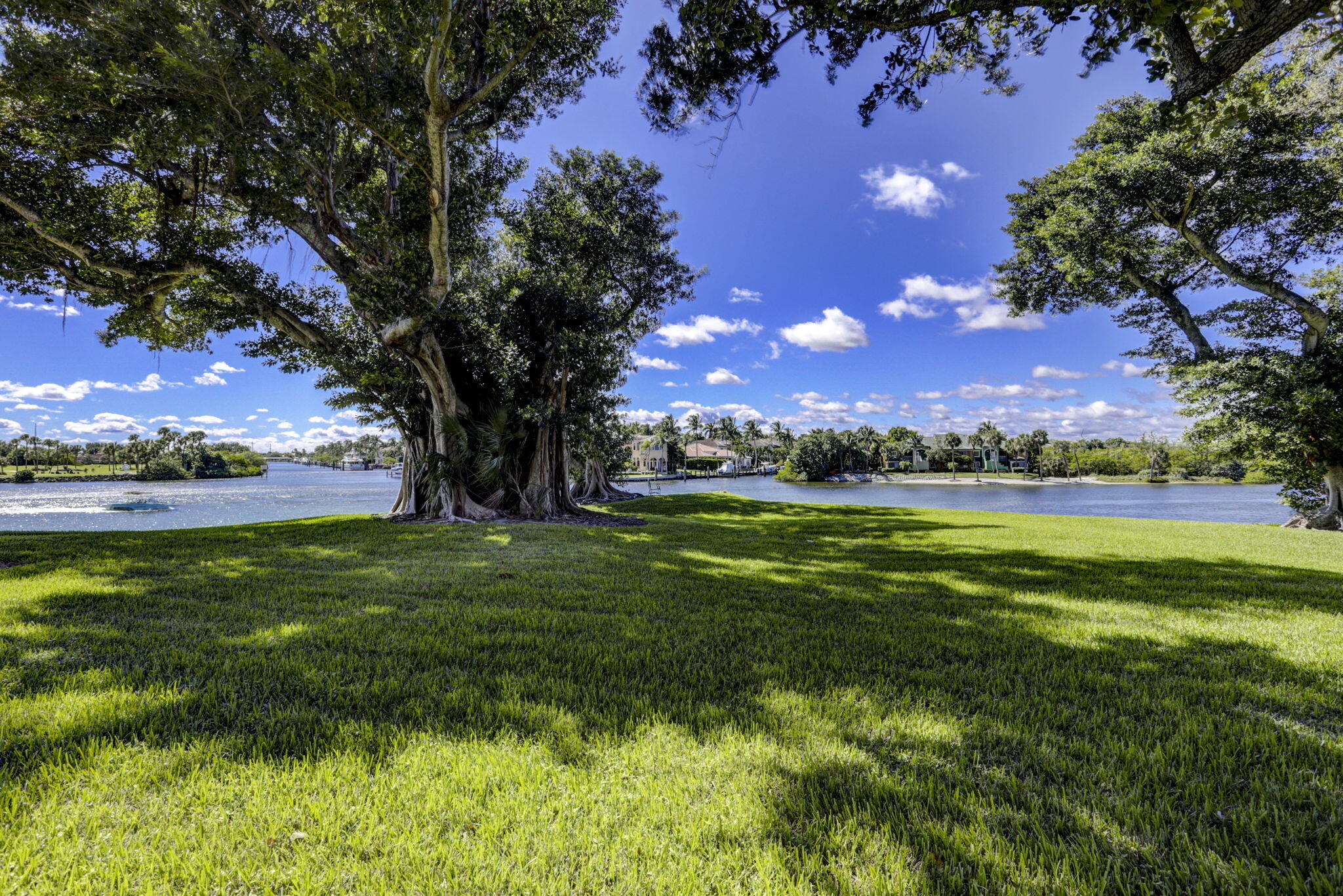 EVERGLADES OF NORTH PALM BEACH - Residential