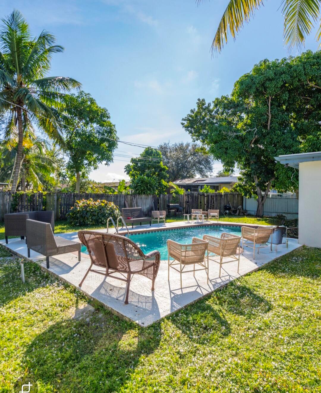 LAUREL HILLS 2ND ADD - Residential