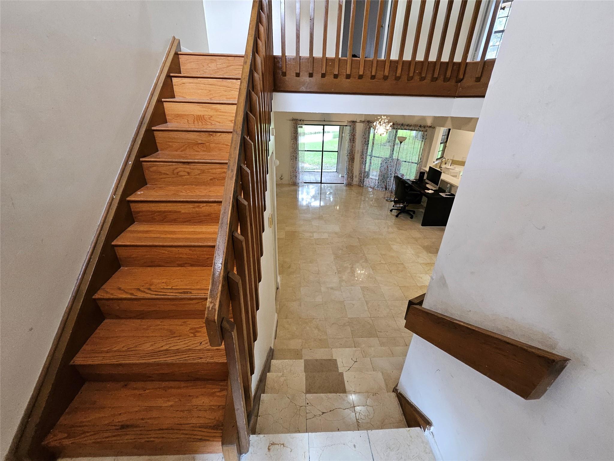 LAKEVIEW COURTS AT JACAR - Residential